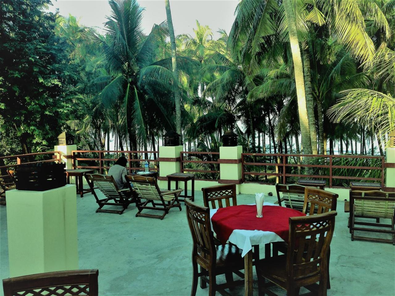 Kyaw Myanmar Hotel Gyeiktaw エクステリア 写真