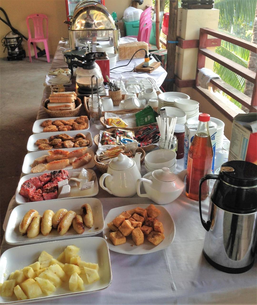 Kyaw Myanmar Hotel Gyeiktaw エクステリア 写真