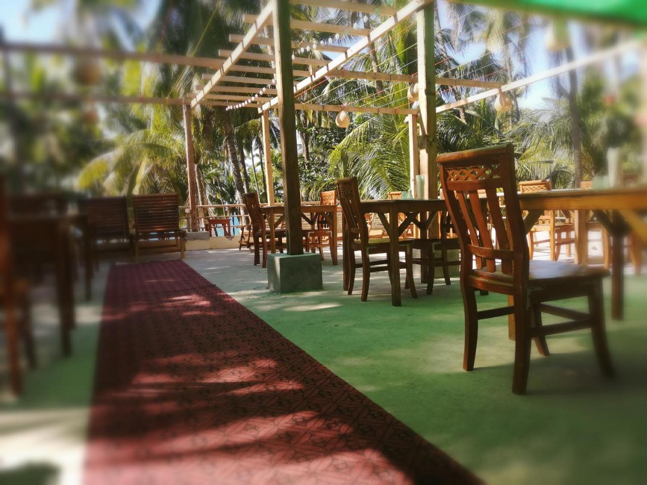 Kyaw Myanmar Hotel Gyeiktaw エクステリア 写真